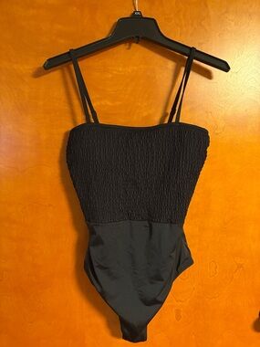 Brand New Old Navy Black Smocked Bodice One-Piece Swimsuit